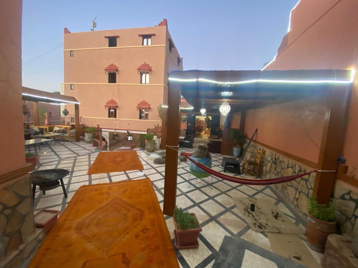 Hotel La Renaissance Tata Exteriör bild